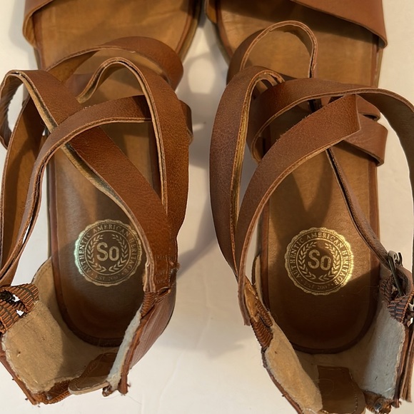 SO Strappy Sandals - Picture 11 of 14